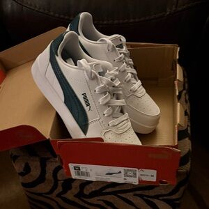 Puma White and Teal Sneakers